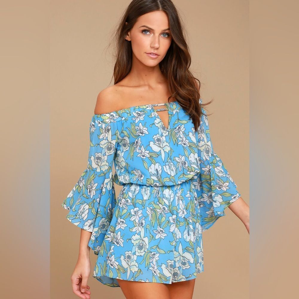 NWT Size Small Lulu's Stay Sweet Floral Romper